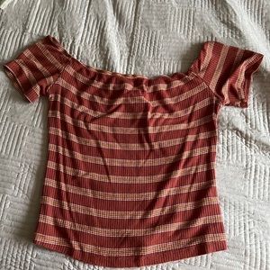 off the shoulder cropped shirt